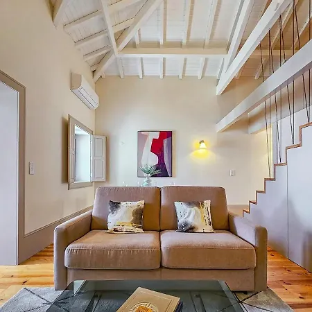 Wood Haven Luxury Duplex Downtown With Ac Porto
