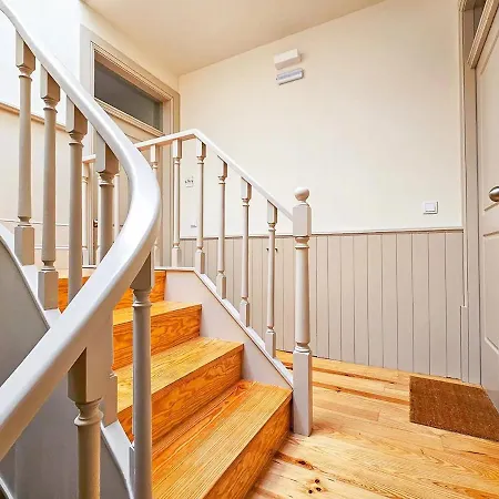 Wood Haven Luxury Duplex Downtown With Ac * Porto