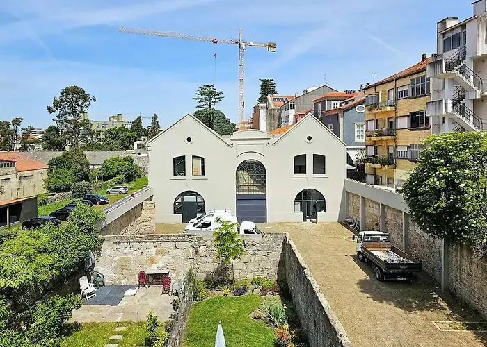 Wood Haven Luxury Duplex Downtown With Ac شقة *