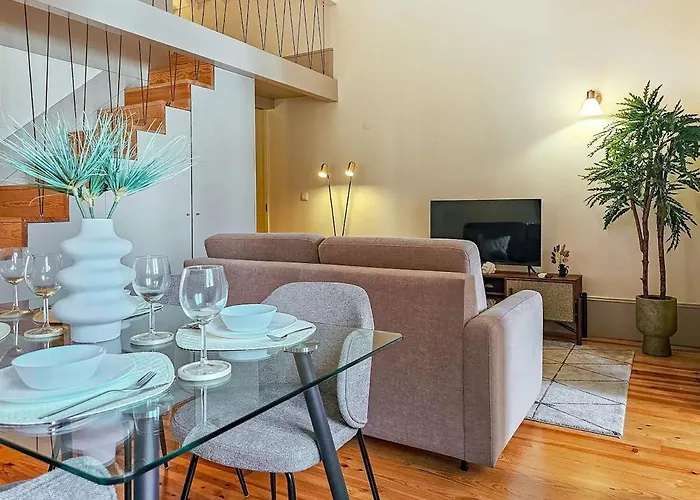 Wood Haven Luxury Duplex Downtown With Ac