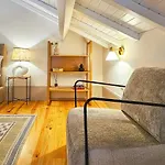 Lägenhet Wood Haven Luxury Duplex Downtown With Ac