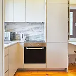 Lägenhet Wood Haven Luxury Duplex Downtown With Ac