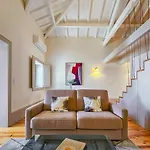 Wood Haven Luxury Duplex Downtown With Ac Oporto