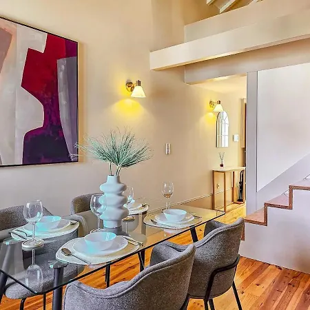 Wood Haven Luxury Duplex Downtown With Ac 포르투