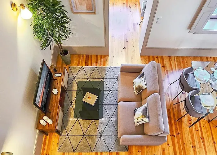 Wood Haven Luxury Duplex Downtown With Ac Apartment