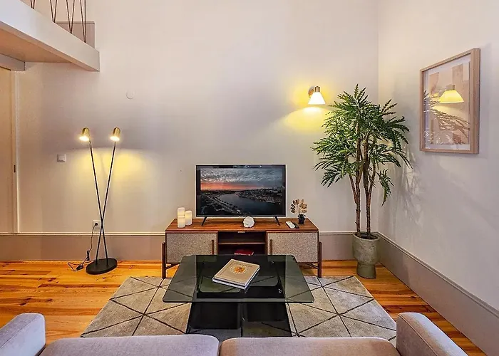 Wood Haven Luxury Duplex Downtown With Ac Apartment *